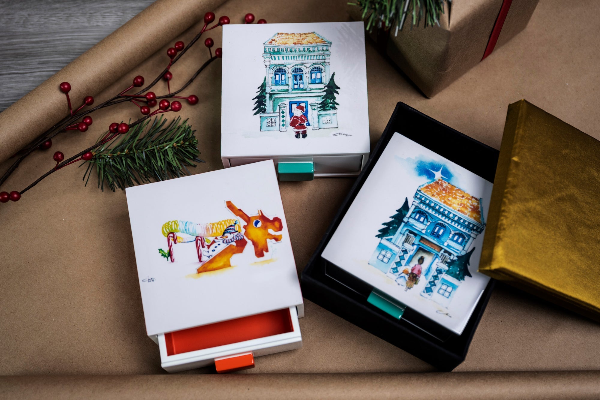 A Christmas Trail Collection - Qua | Distinctive Gifts