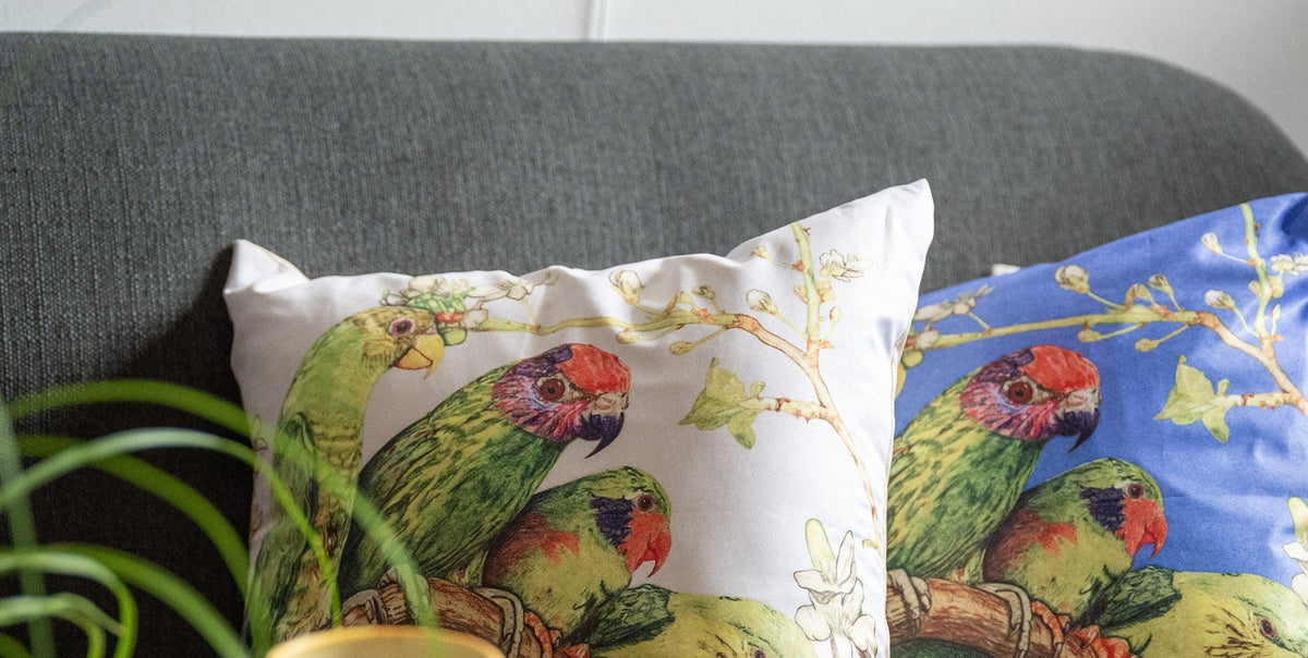 Cushions - Qua | Distinctive Gifts