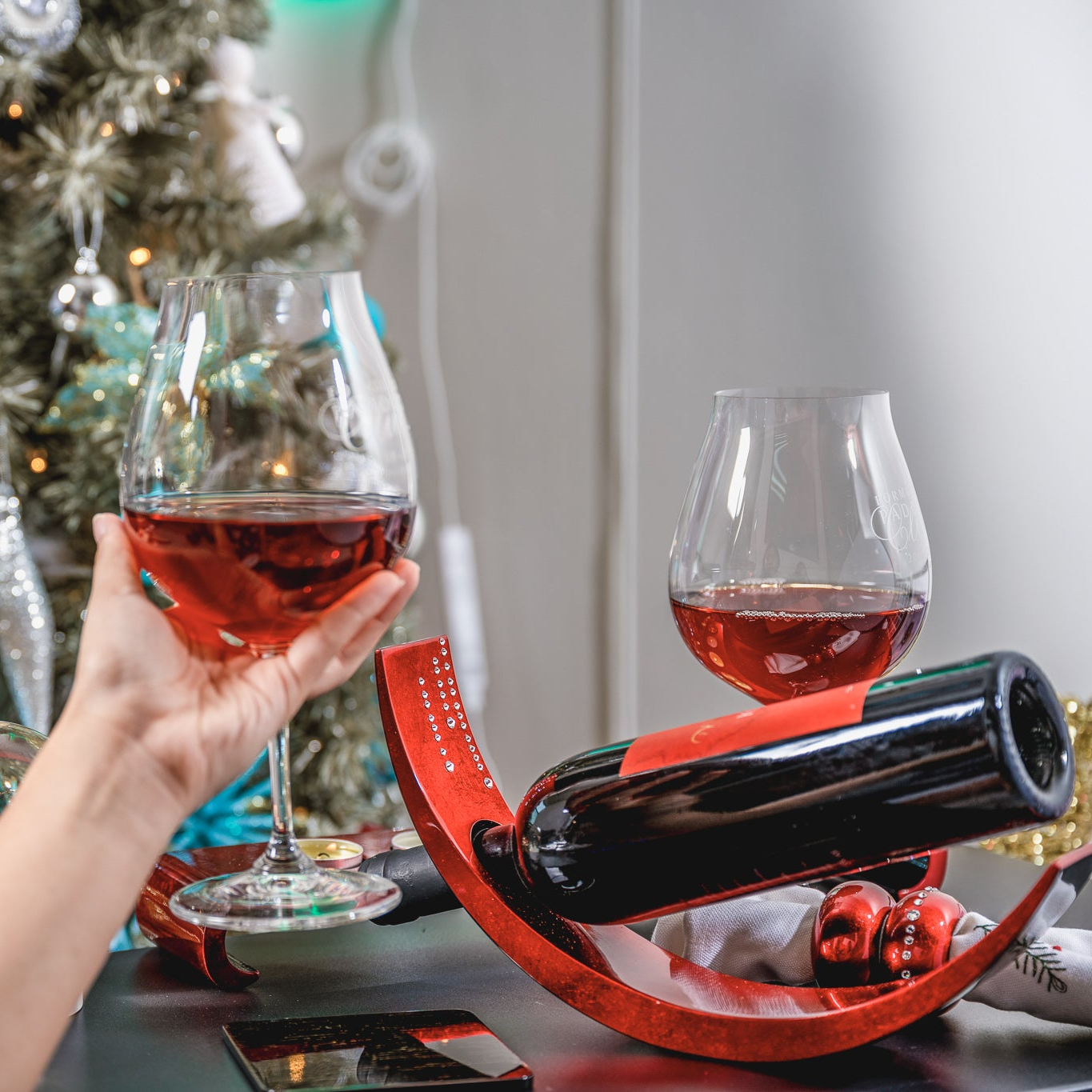 Tealight & Wine Holders - Qua | Distinctive Gifts