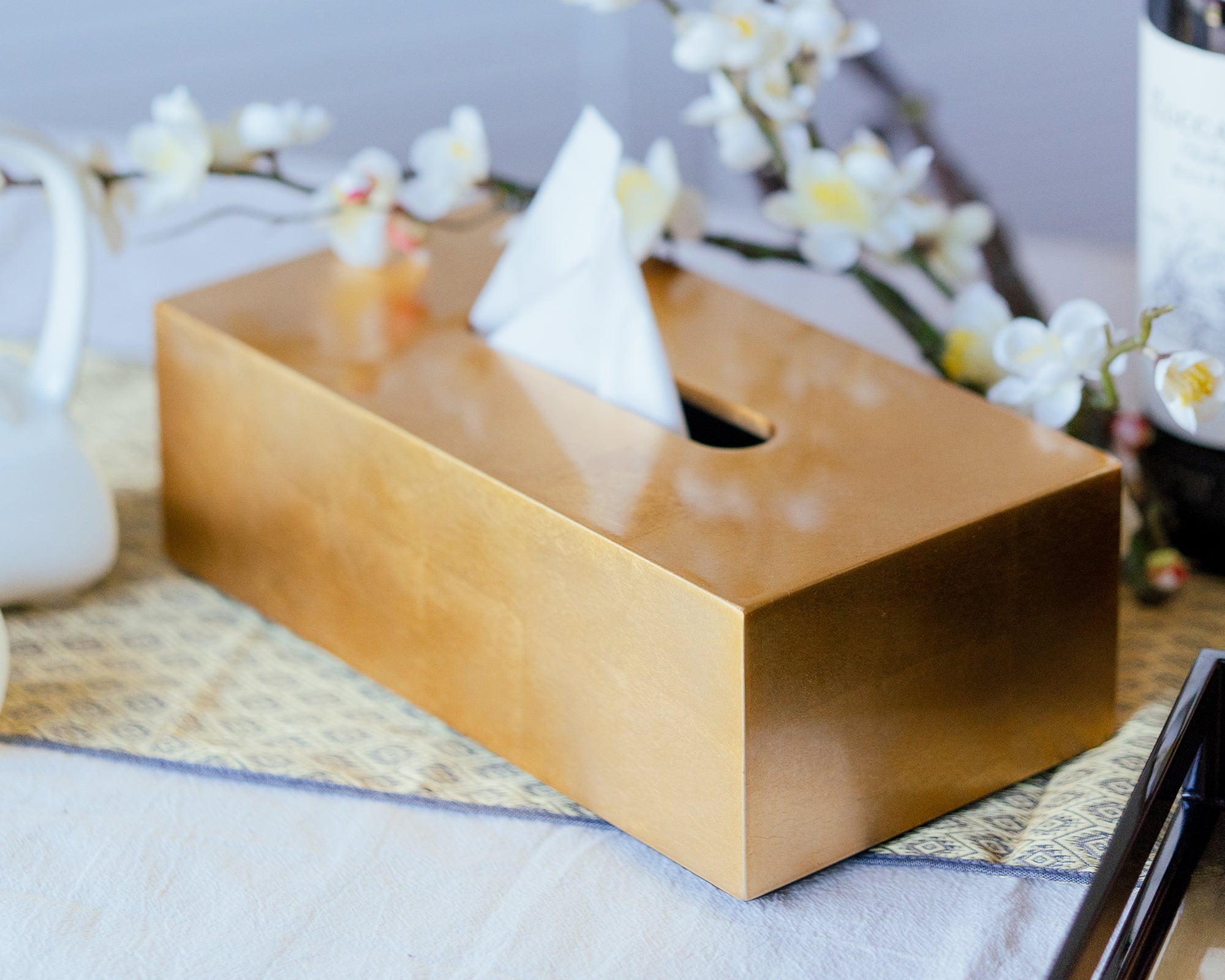 Tissue Box & Vase - Qua | Distinctive Gifts