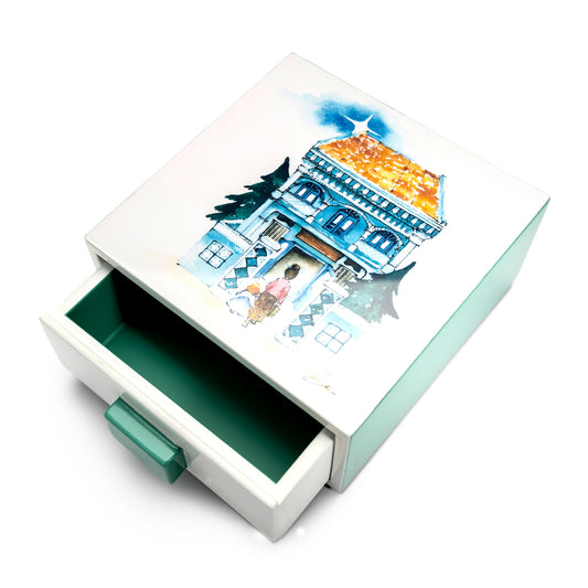 Treasure Box, A Christmas Trail (Nyonya)