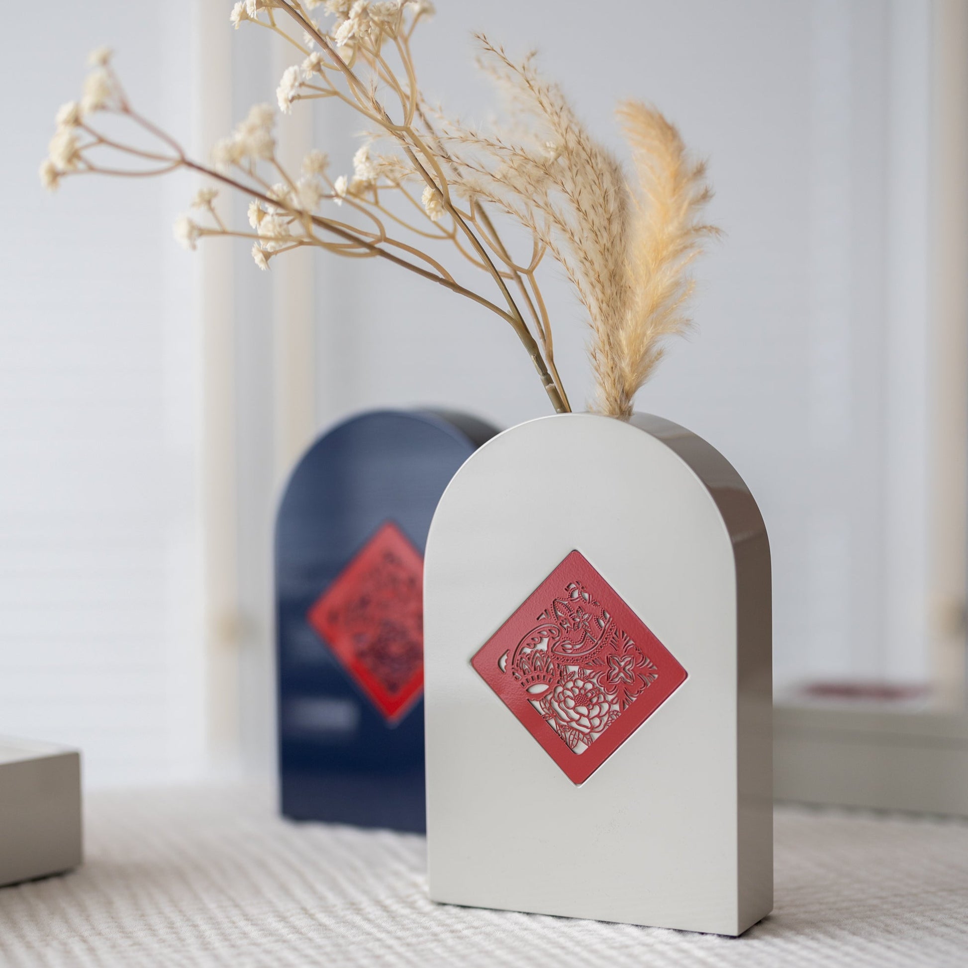 Vase, Harmony Tapestry