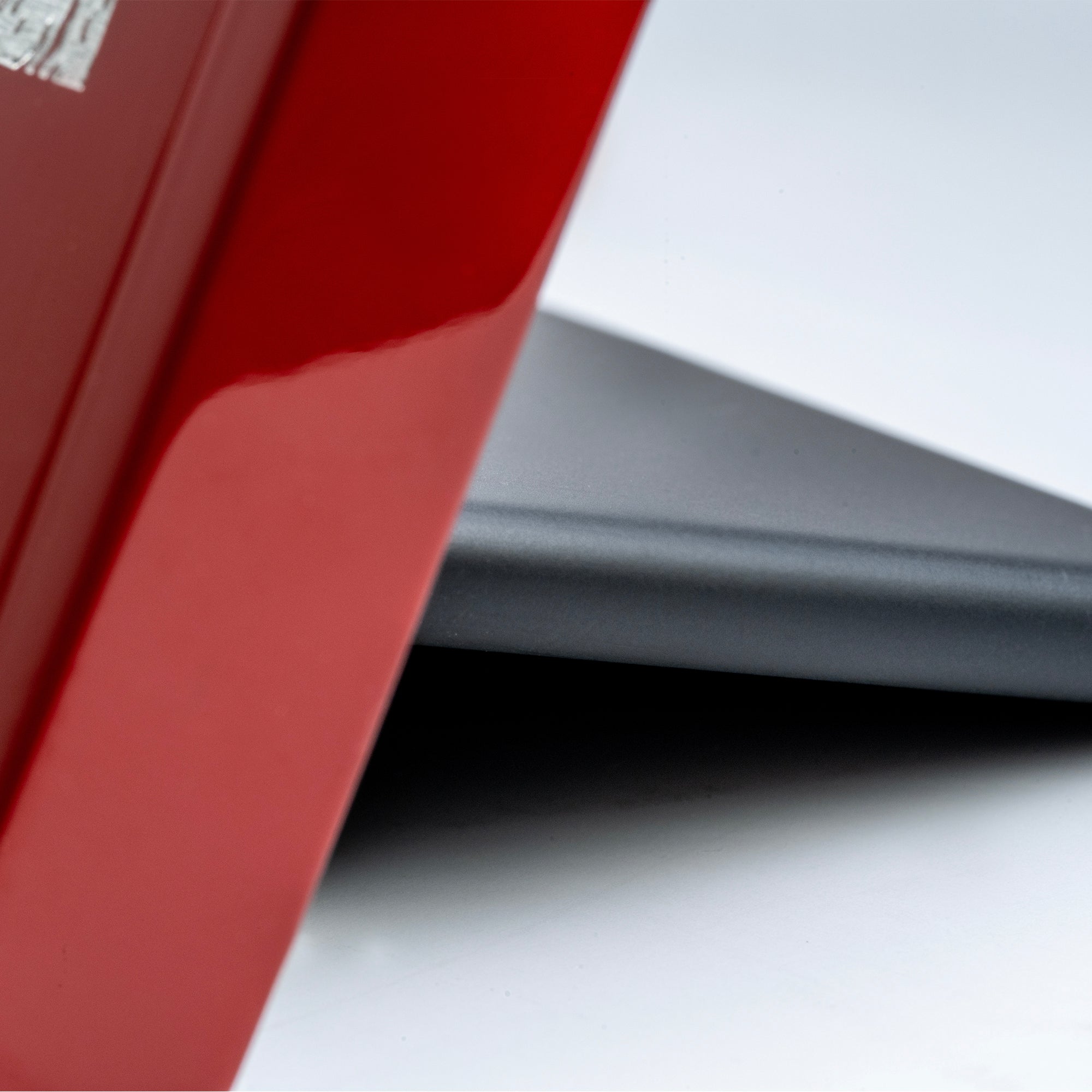 Display Stand, Through the Looking Glass (Qua x ART:DIS) - Qua | Distinctive Gifts